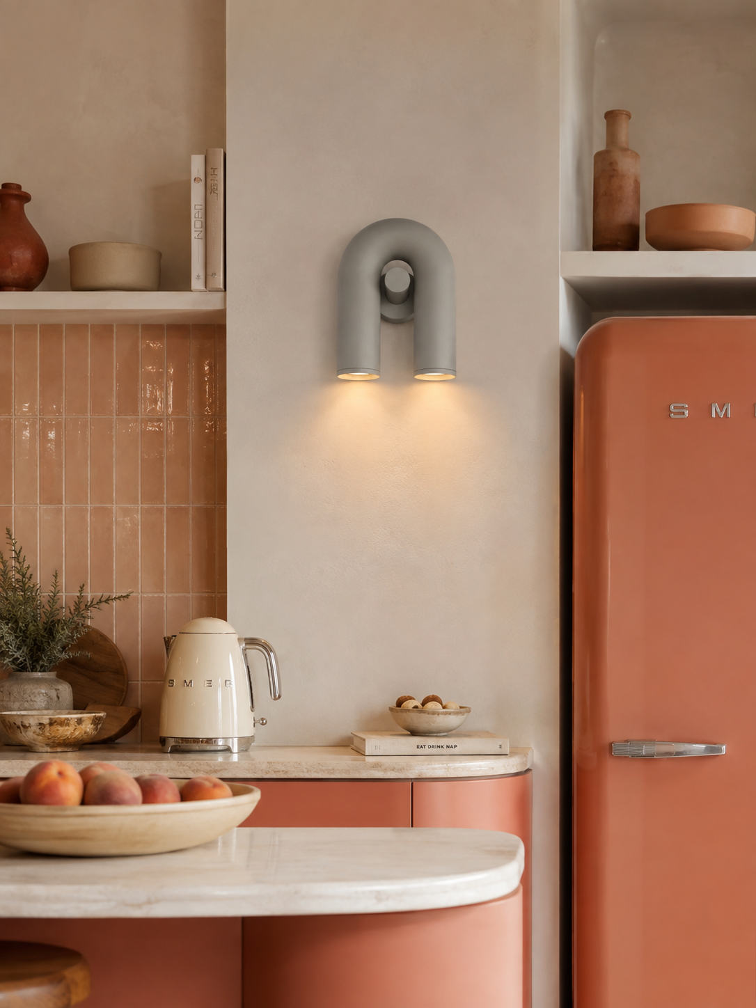 Applique Murale LED Arc en U Colorée