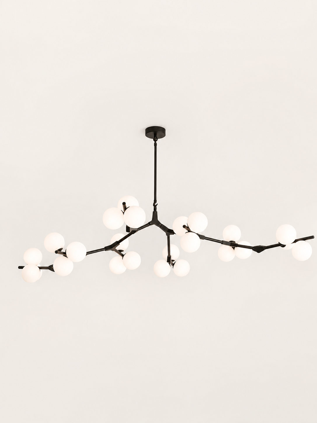 Lustre à Branches en Laiton et Globes de Verre